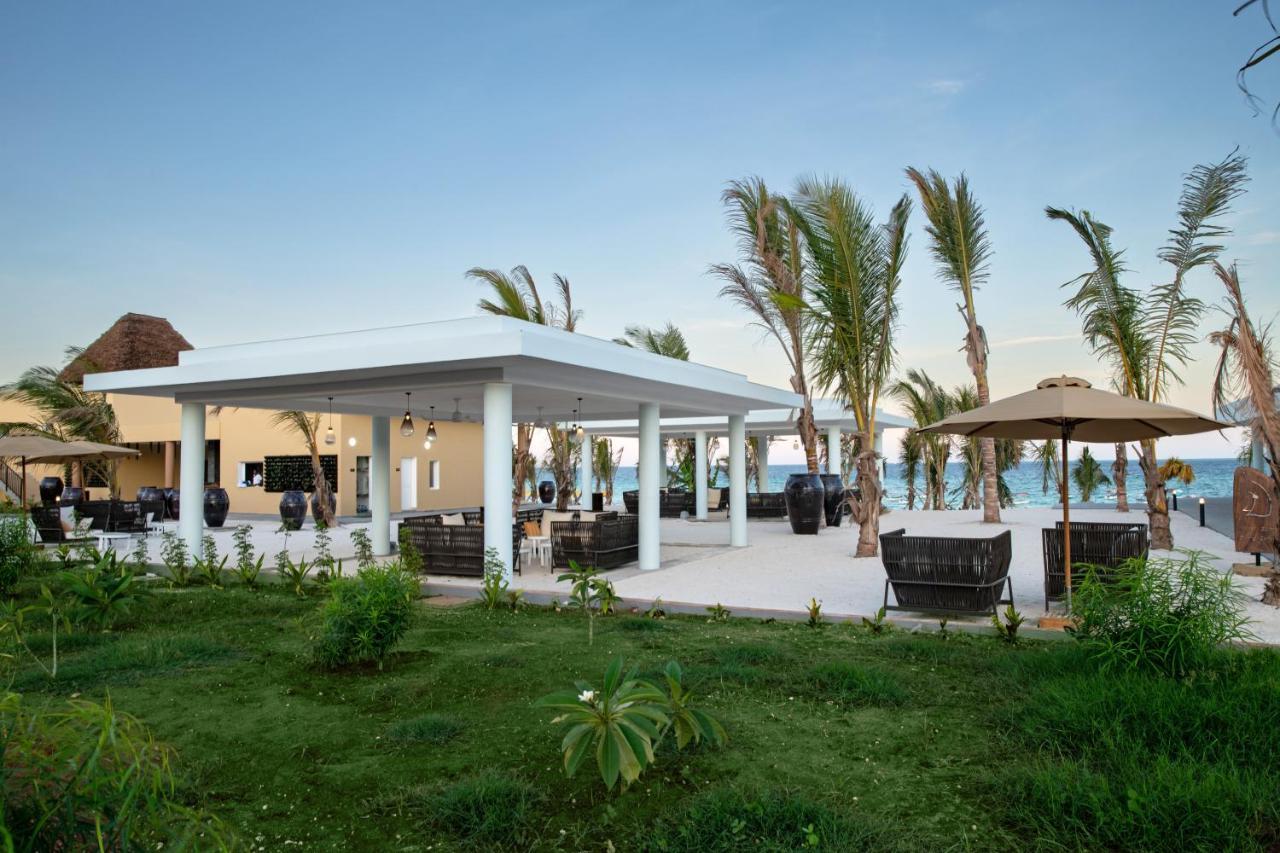 The Mora Zanzibar Hotel Matemwe  Exterior photo The beach at the Grand at Moon Palace