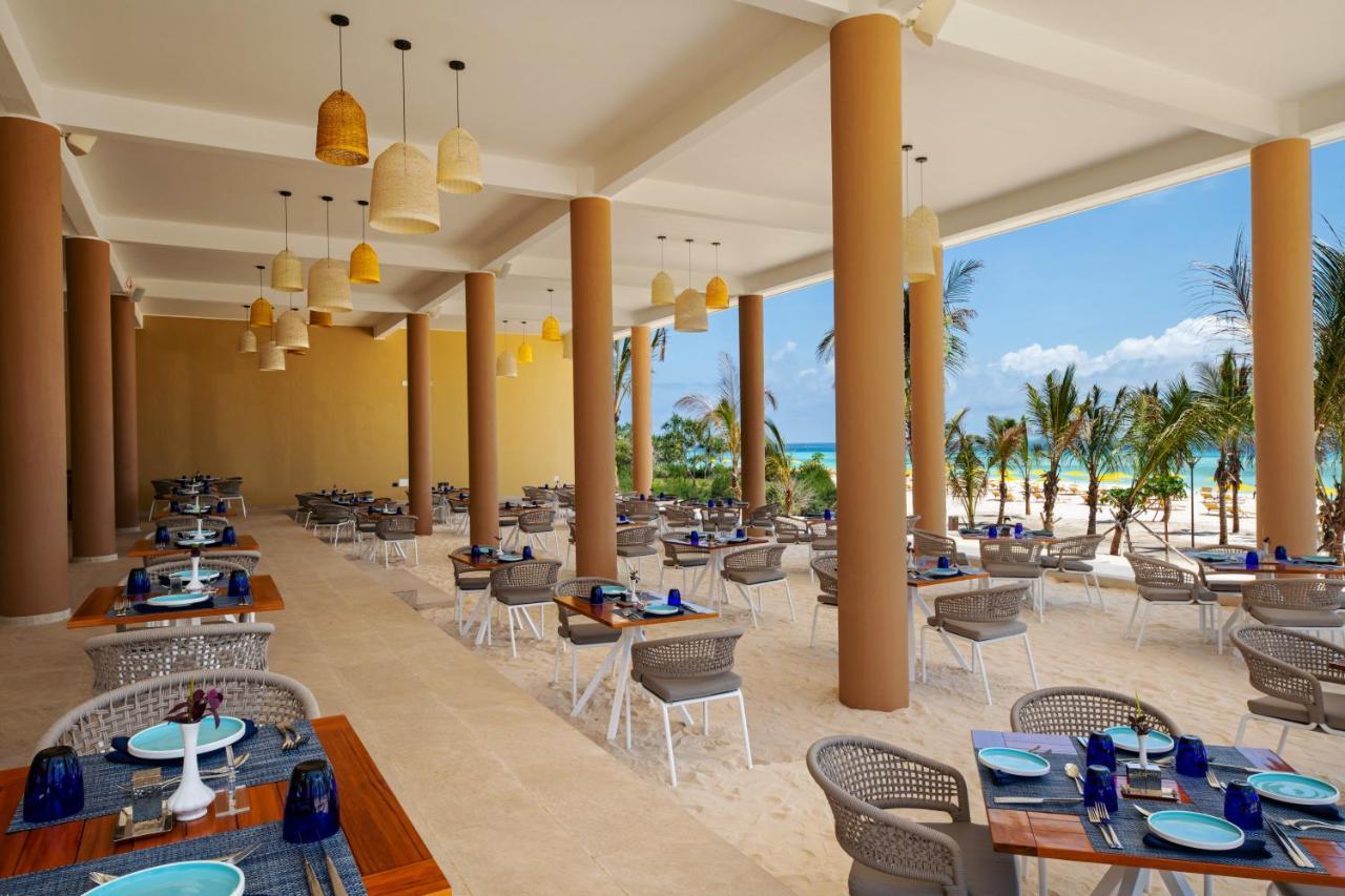 The Mora Zanzibar Hotel Matemwe  Exterior photo The buffet at the buffet restaurant